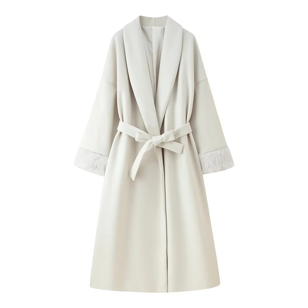 Damen oversize Mantelrobe mit weitem Schalkragen, Taillenband und Fauxfur-Manschetten – Montévia