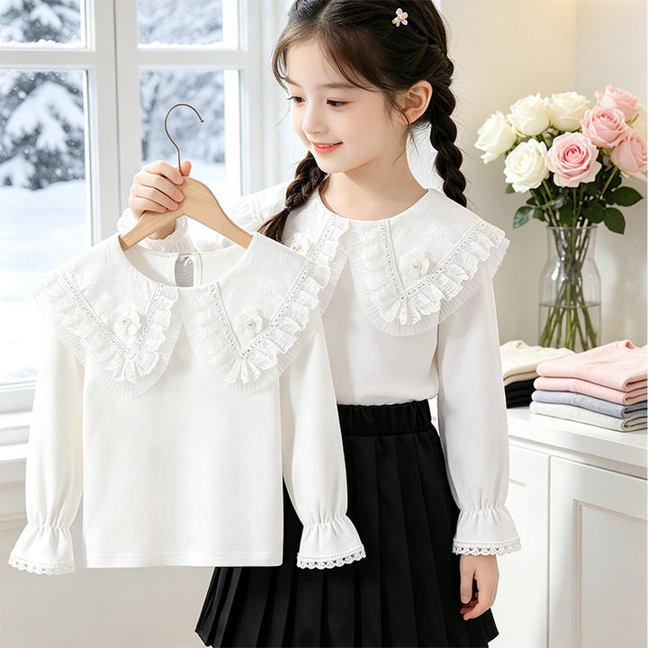 Mädchen Bluse mit romantischem Rüschensaum und feiner Stickerei Echo Archiv