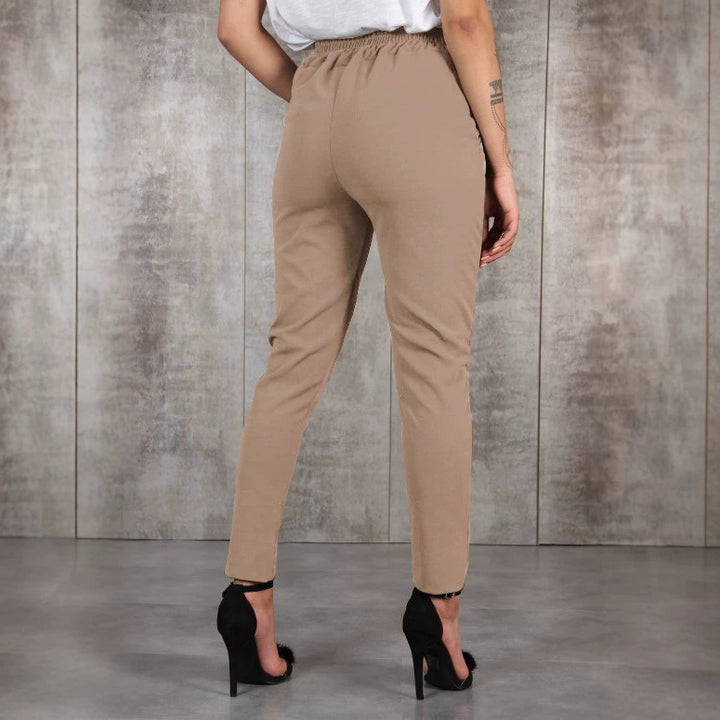 Damen nan taillierte Paperbag-Hose mit Bindegürtel und schmalem Bein Echo Archiv