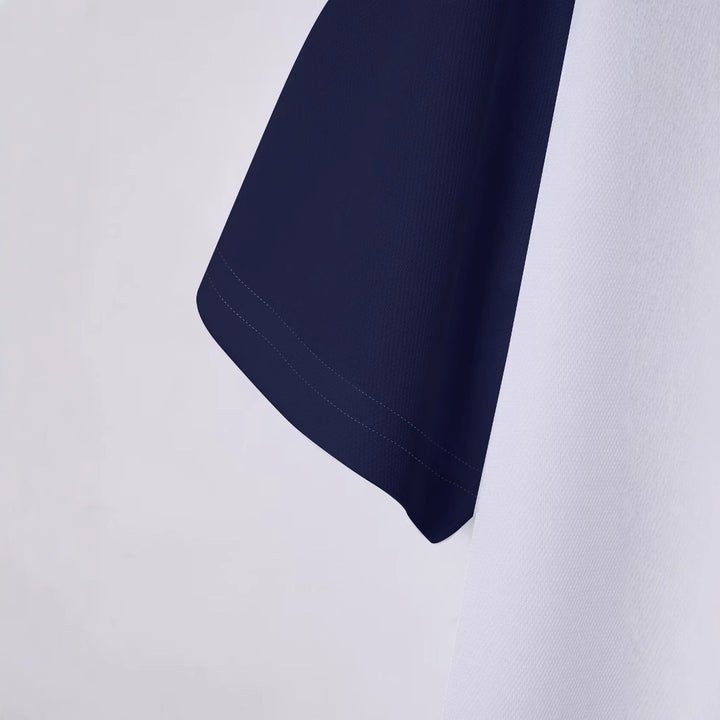 Herren Poloshirt mit modernem grafischen Muster Echoarchiv