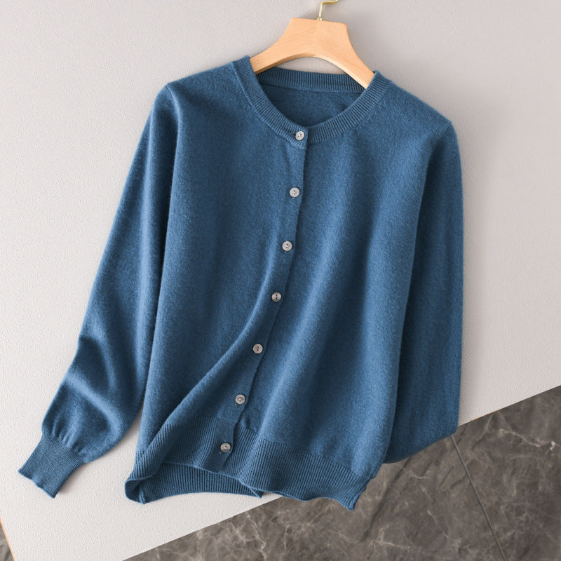 Damen Leichter Rundhals-Knopfcardigan in Kaschmiroptik mit feiner Rippkante und lässiger Silhouette Echoarchiv