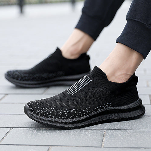 Unisex nan Slip-on Stricktrainer mit formstabilem Sockenschaft, reaktionsfreudiger Leichtsohle und rutschfester Profilkante Echo Archiv
