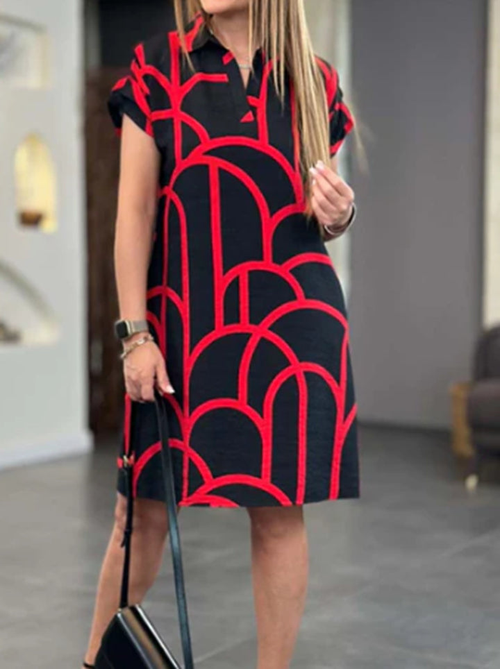 Damen nan geometrisches Shiftkleid mit Polokragen und umgeschlagenen Kurzärmeln Echo Archiv