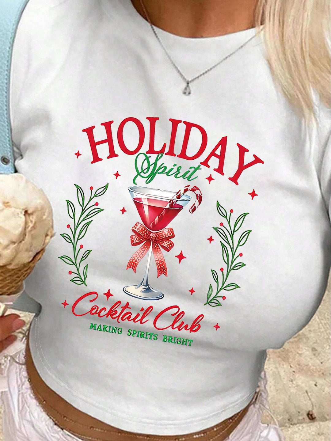 Damen Crop-Top mit kreativen Cocktail-Motiv und festlichem Aufdruck Echo Archiv