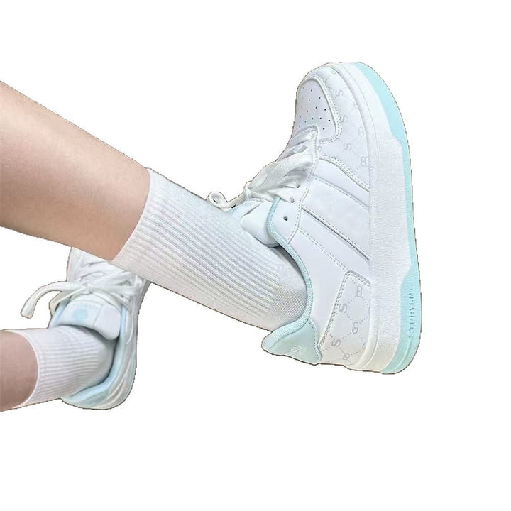 Damen Sportliche Sneakers mit dämpfendem Fußbett und luftiger Oberflächenstruktur Echo Archiv