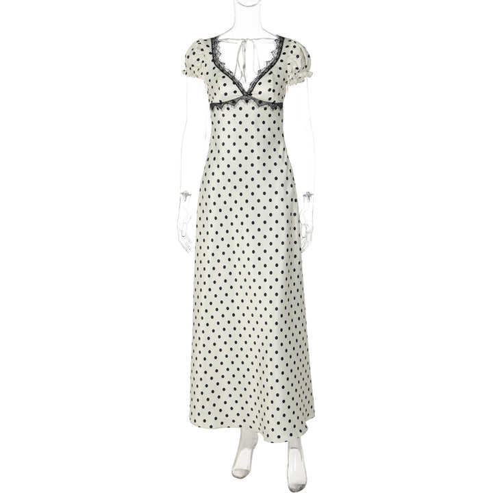 Damen Polka Dot Maxikleid mit eleganten Rüschendetails und nostalgischem Ausschnitt Echo Archiv