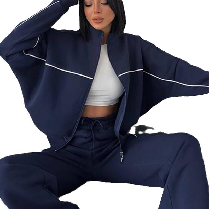 Damen nan Oversize Trainingsanzug Set mit Reißverschluss hohem Kragen und Kontrastpaspeln Echo Archiv