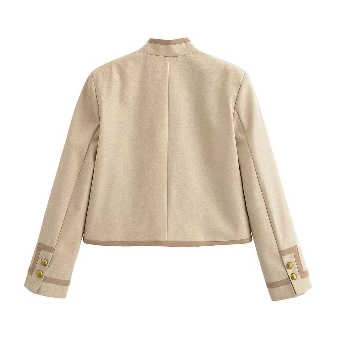Damen Kurze Militärinspirierte Jacke mit Stehkragen und Zierknebelverschluss Echo Archiv