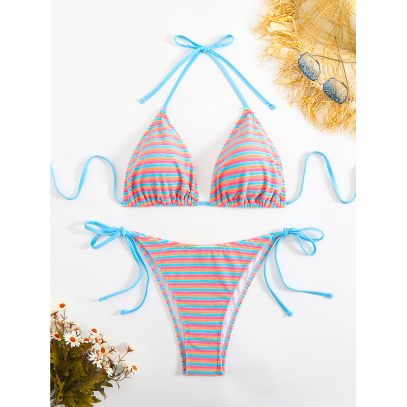 Damen Triangel-Bikini mit verstellbaren Bindebändern und verspieltem Streifenmuster Echo Archiv