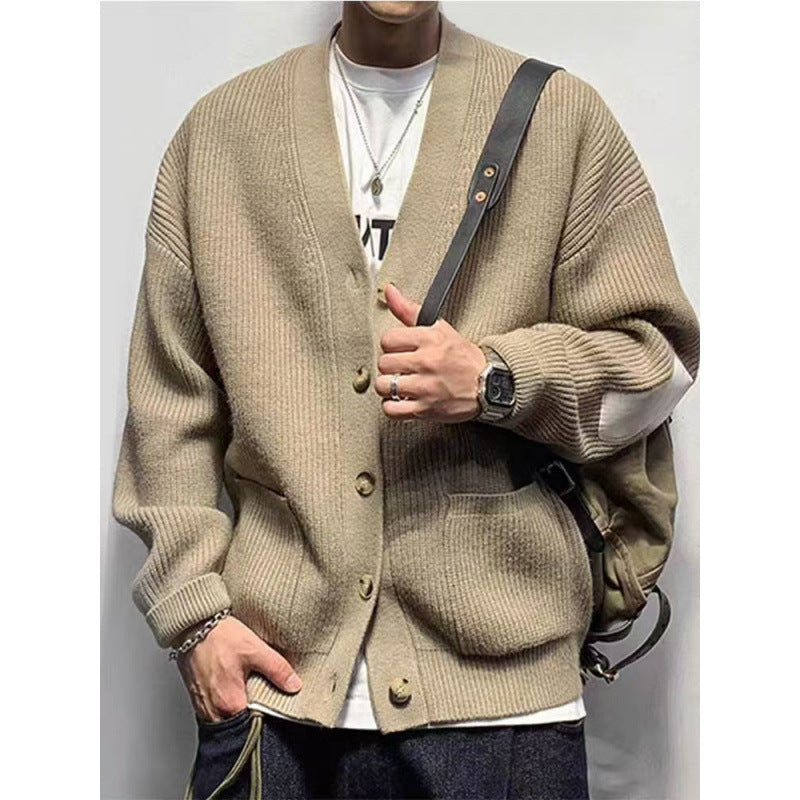 Herren Oversized Strickcardigan mit Ellenbogen-Patches und aufgesetzten Taschen Echoarchiv