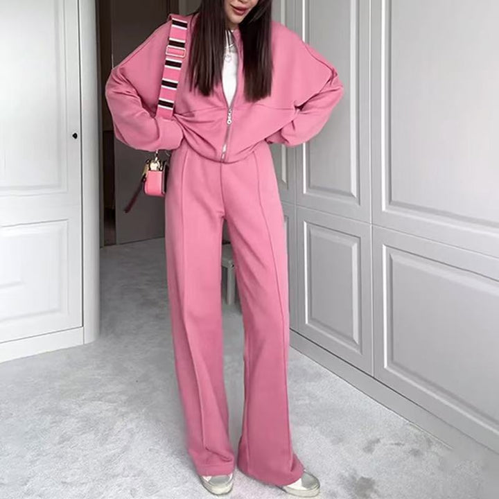 Damen nan kurz geschnittenes Blouson mit Reißverschluss und weiter High-Waist Jogginghose Set Echo Archiv