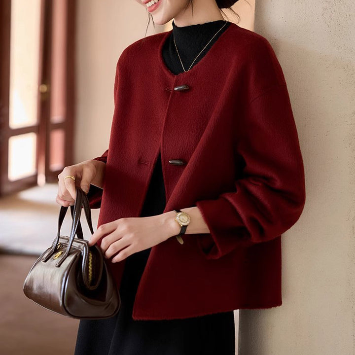 Damen Modische und elegante Strickjacke Echoarchiv