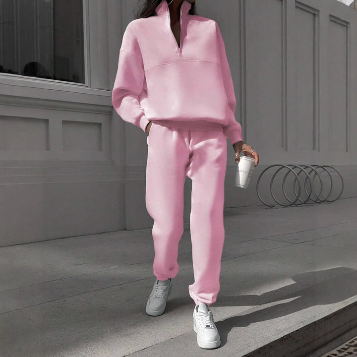 Damen Oversize Sweat-Set mit halbem Reißverschluss, Stehkragen und lässiger Jogginghose Echo Archiv