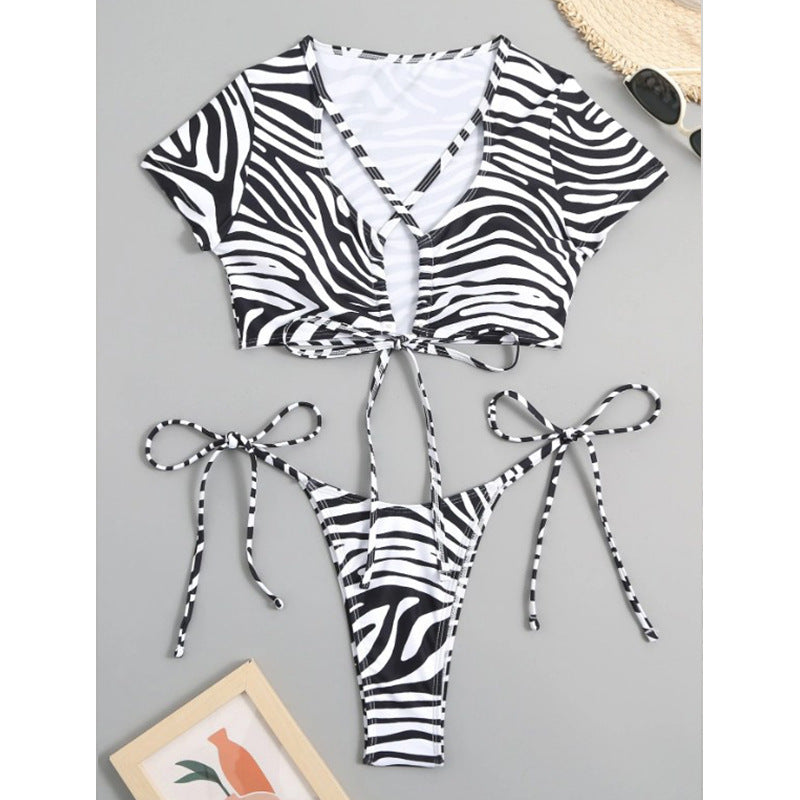 Damen Bikini-Set mit stylischen Schnürdetails und aufregendem Zebra-Muster Echo Archiv