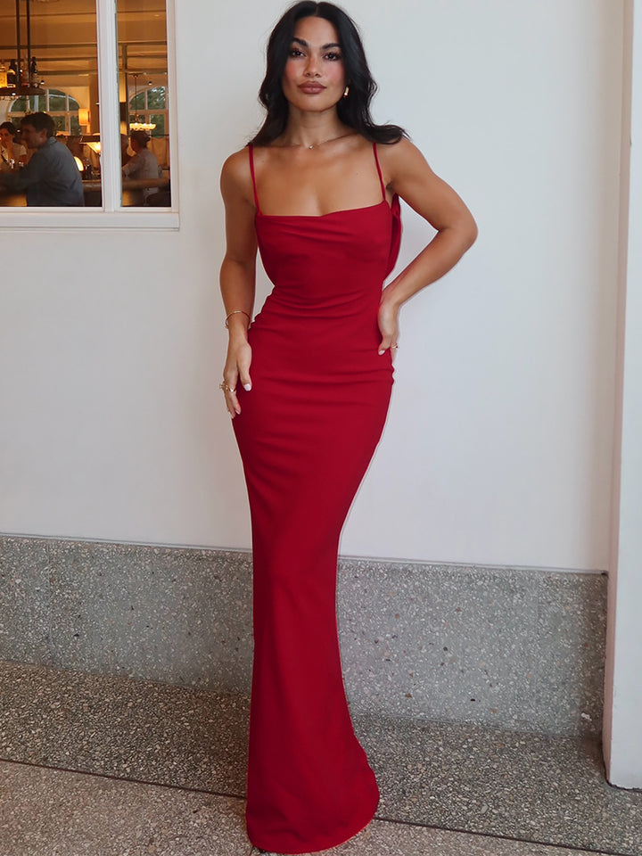 Damen Elegantes Maxikleid mit anpassbaren Spaghettiträgern und raffiniertem Schlitz Echo Archiv