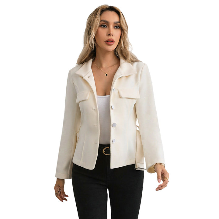 Damen Taillierter Jackenblazer mit Stehkragen, Zierpatten-Brusttaschen und Taillengürtel Echoarchiv