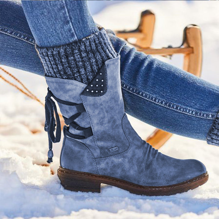 Damen Winterliche Kurzschaft-Stiefelette mit Strickmanschette, Zierkordel und Veloursoptik – Varelle