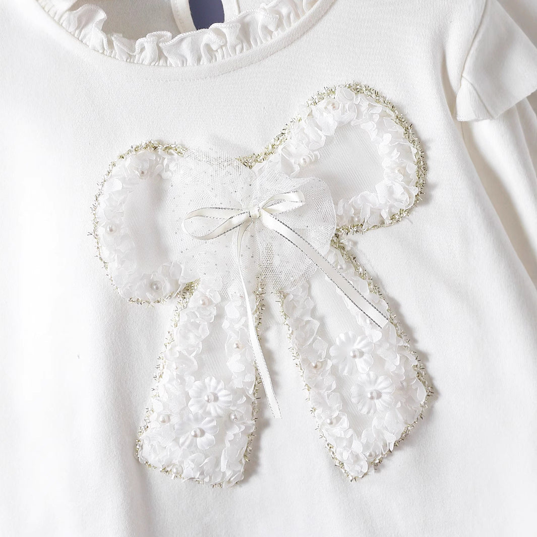 Damen Langarmshirt mit verspieltem Rüschendesign und dekorativem Blumenmotiv Echo Archiv