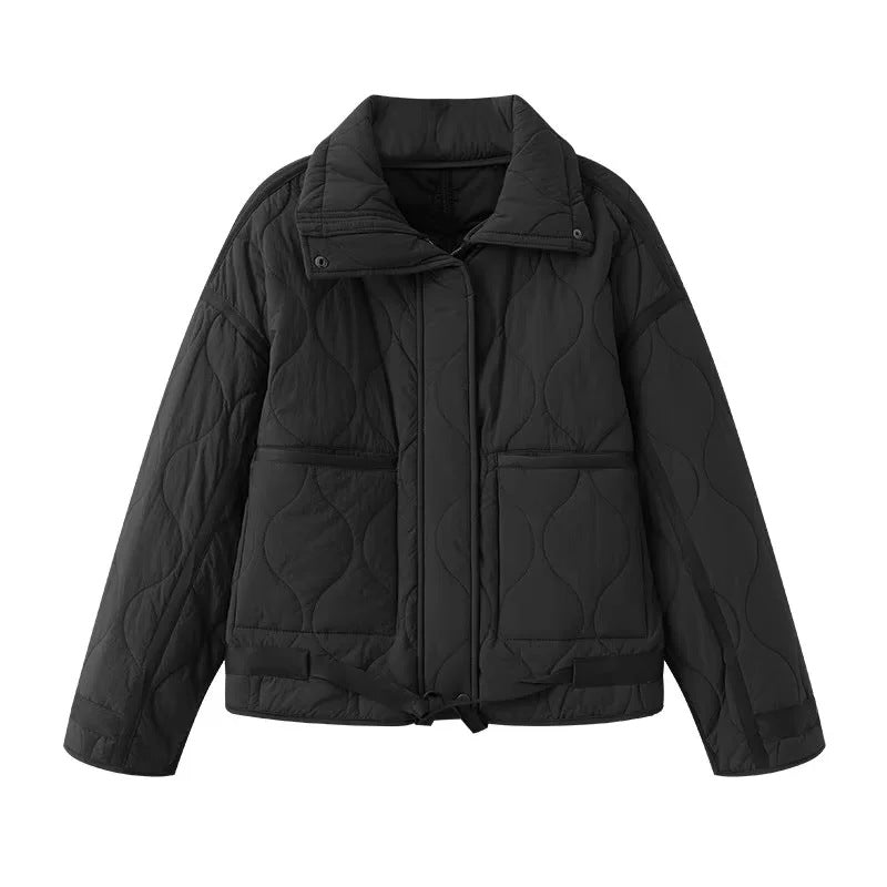 Damen gesteppte Boxy-Übergangsjacke mit Tunnelzugsaum, Stehkragen und aufgesetzten Taschen – Célinea