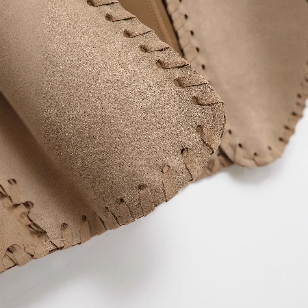 Damen Kurze Wildlederoptik‑Weste mit Ziernaht‑Whipstitch und taillierten Abnähern Echoarchiv