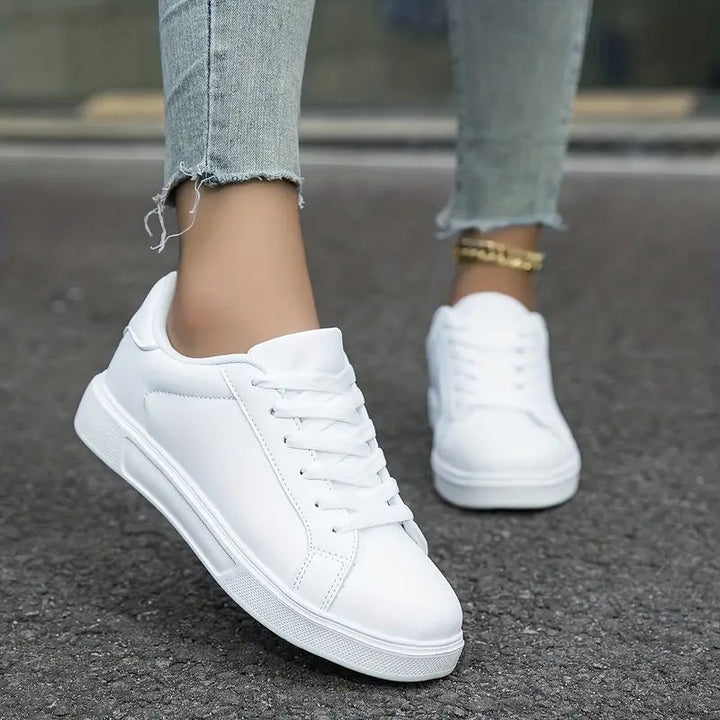 Damen nan minimalistische Sneaker im veganen Lederlook mit gepolsterter Komfortsohle Echo Archiv