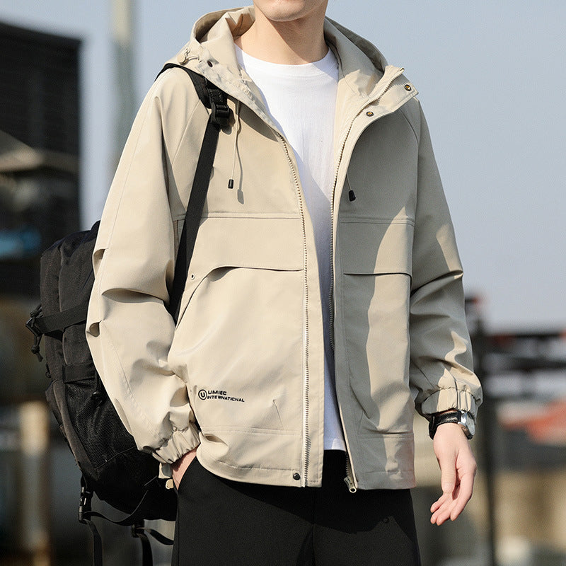 Herren Leichte Kapuzen-Utility-Windjacke mit großen Pattentaschen und elastischen Bündchen Echo Archiv