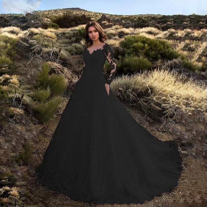 Elegantes Damen Hochzeitskleid mit Spitzenverarbeitung & voluminösem Rock für Hochzeit | Echoarchiv