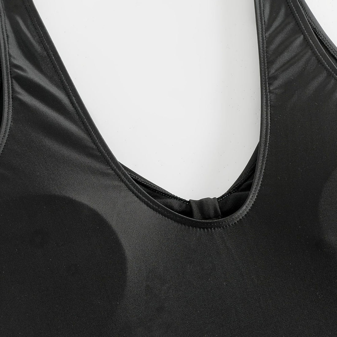 Damen Einteiliger Badeanzug mit modischem Cut-Out-Design – Maréssa
