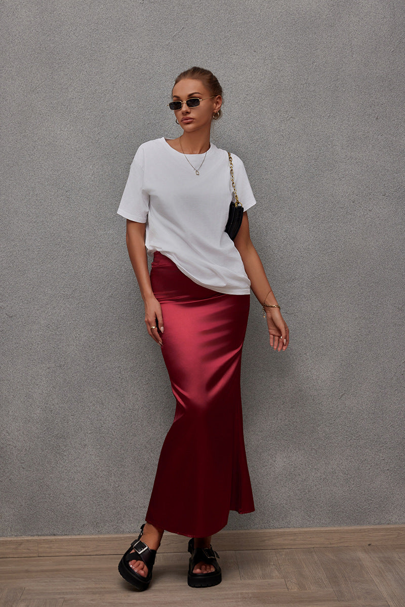 Damen Eleganter Maxirock aus glänzendem Satin mit hohem Schlitz Echo Archiv