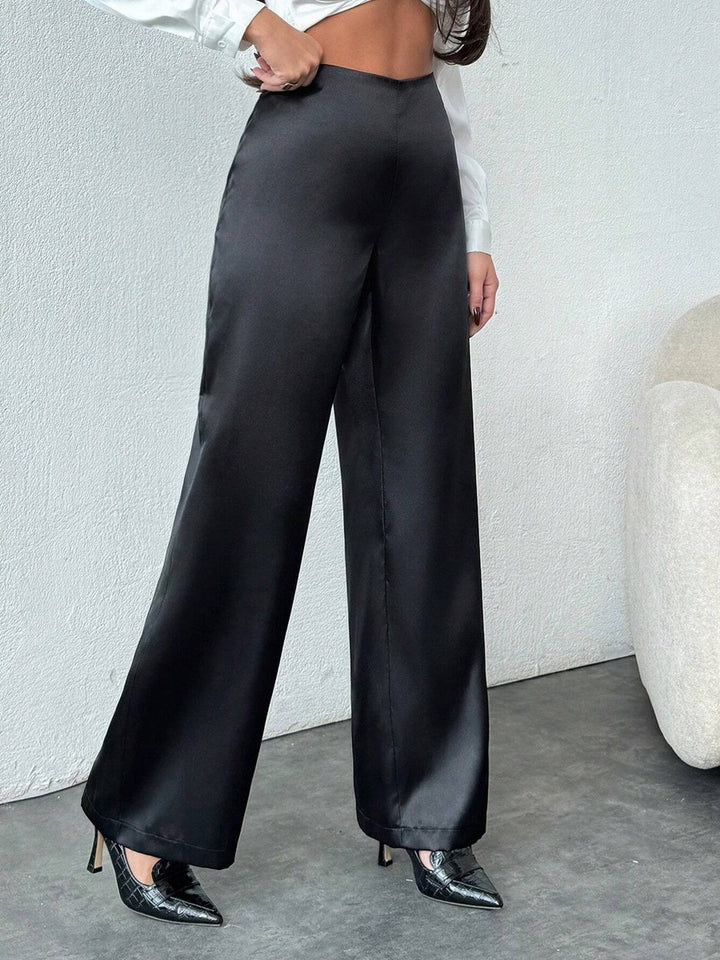 Damen Weite Satin-Hose mit elegantem Schnitt Echo Archiv