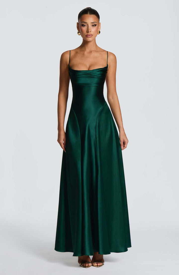Damen Elegantes Maxikleid mit raffinierten Spaghetti-Trägern und fließendem Satin Echoarchiv