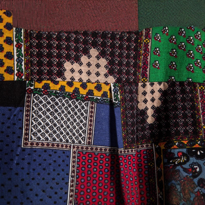 Herren Kurzarmhemd im kreativen Patchwork-Design mit Knopfdetails Echoarchiv