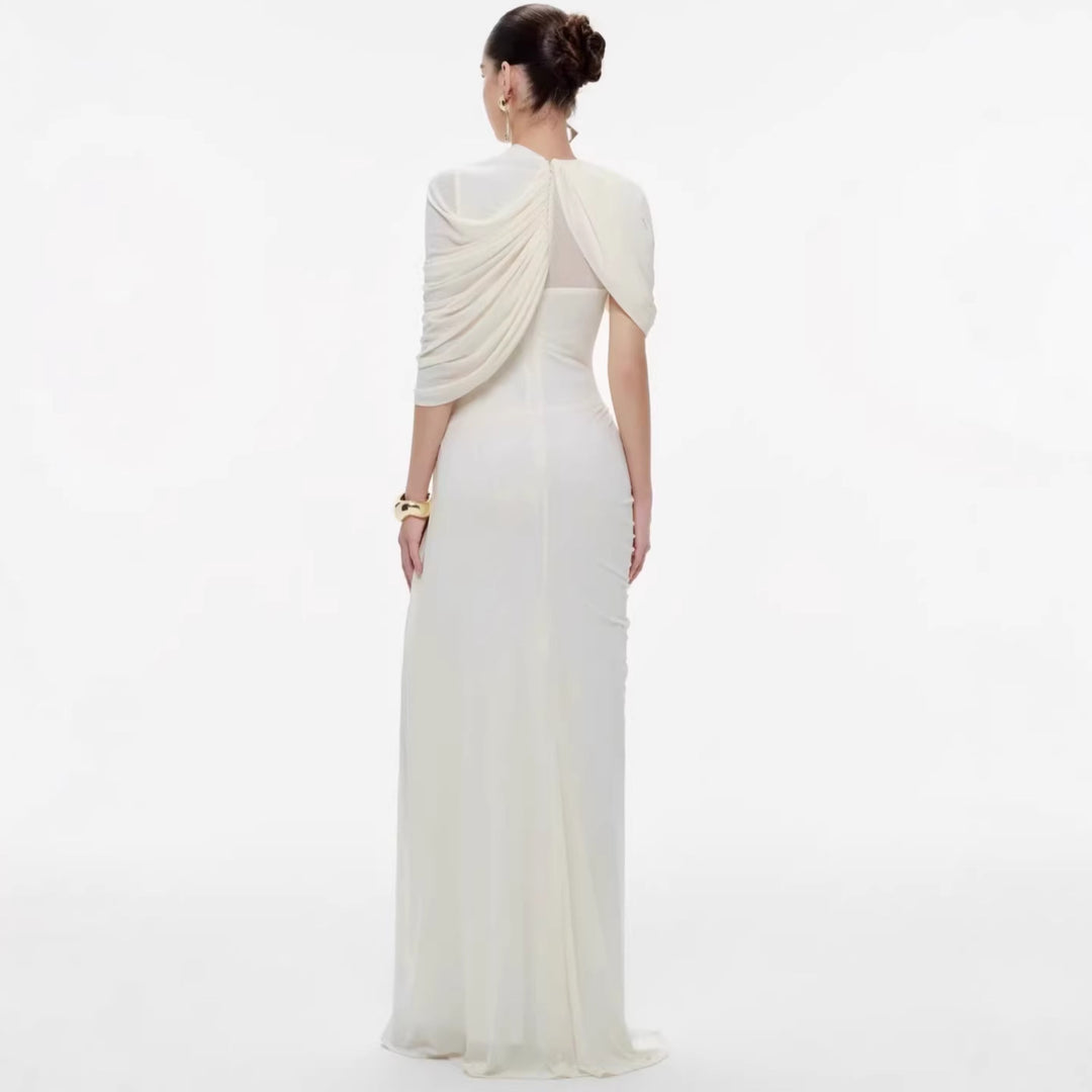 Damen elegantes Maxikleid mit innovativen Drapierungsdetails und asymmetrischem Oberteil Echo Archiv