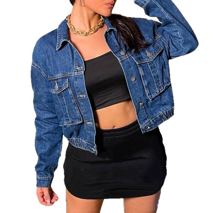 Damen Kurz geschnittene Cropped-Denimjacke mit elas­tischem Bund und Pattentaschen Echo Archiv