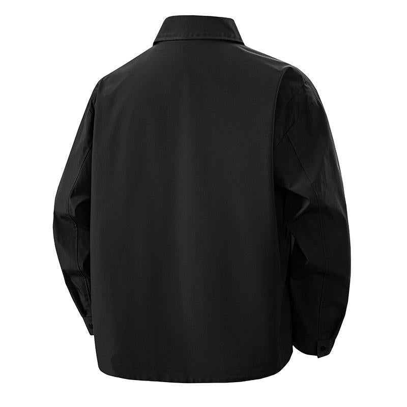Herren Overshirt-Coachjacke im Urban-Utility-Stil mit Druckknopfleiste und schräger Reißverschlusstasche Echo Archiv