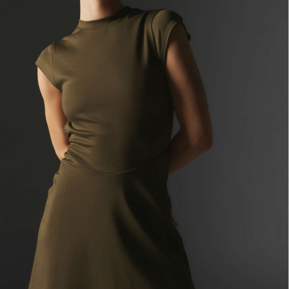 Damen Elegantes und figurbetontes Freizeitkleid Echo Archiv