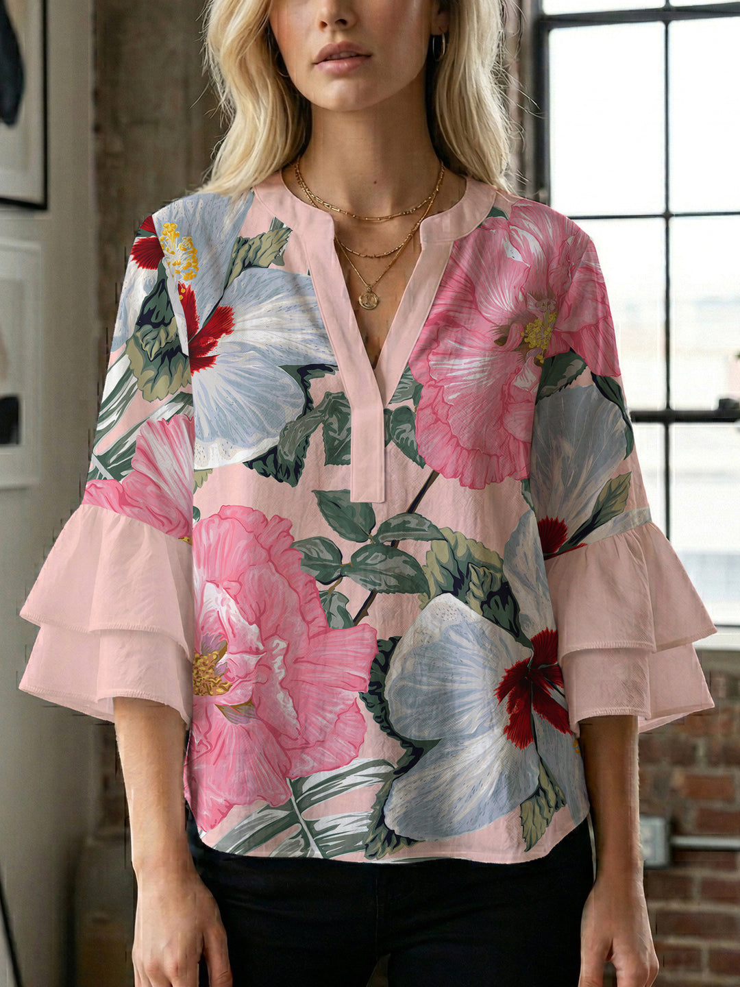 Damen Bluse mit voluminösen Rüschenärmeln und floralem Muster Echo Archiv