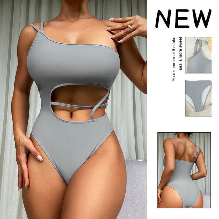 Damen Einteiliger Badeanzug mit asymmetrischem Schnitt und trendigen Cut-Outs Echo Archiv