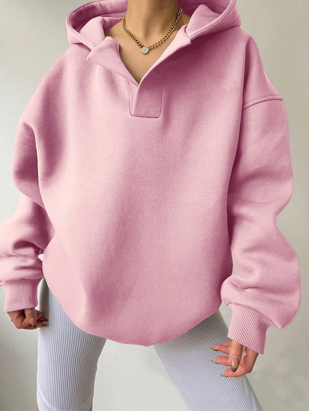 Damen Oversize-Kapuzenpullover mit V-Öffnung, tiefer Schulternaht und gerippten Bündchen Echo Archiv