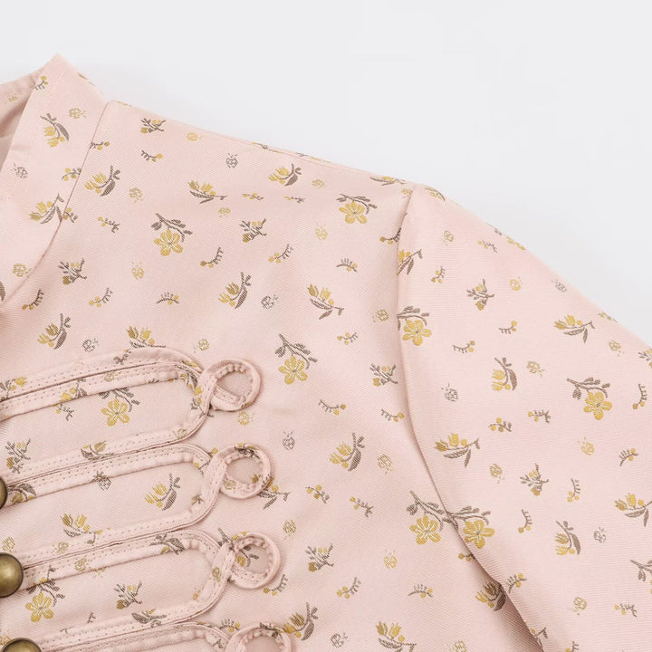 Damen Kurzblouson im romantischen Militärstil mit Blumenjacquard und dekorativen Kordelschließen Echo Archiv