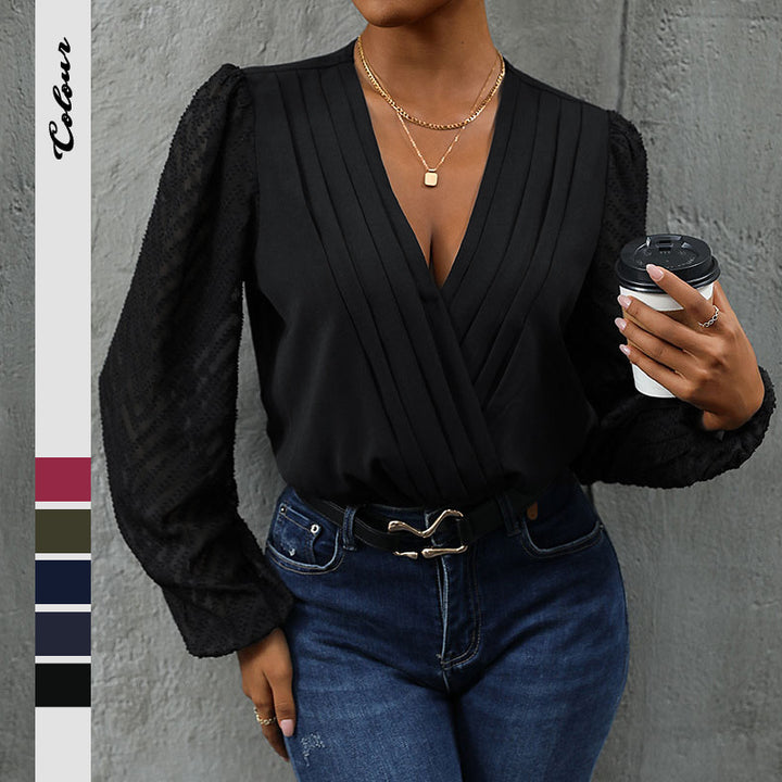 Damen V-Ausschnitt Bluse mit dekorativer Faltenpasse und transparenten Chevron-Ärmeln Echoarchiv