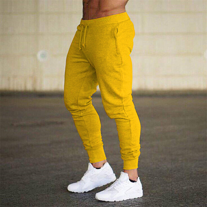 Herren Sportliche Jogginghose mit innovativem Schnitt und elastischem Bund Echoarchiv
