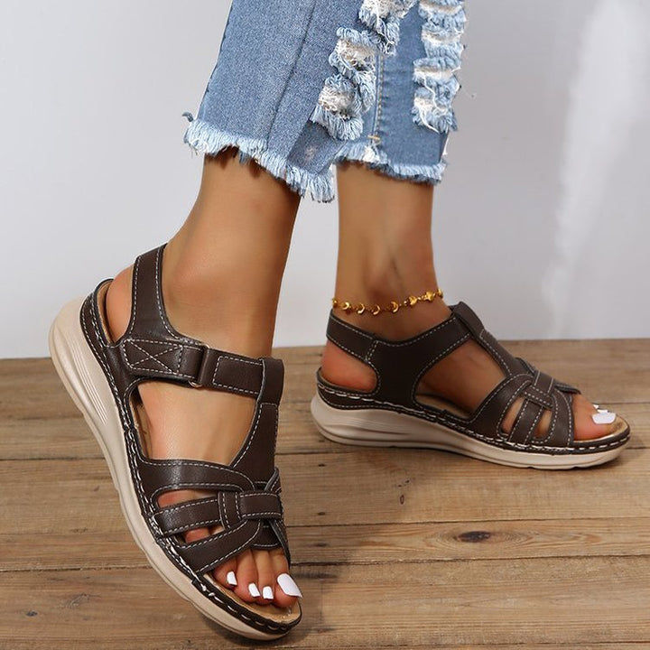 Damen Komfort-Sandalen mit Soft-Leder, geflochtenem Vorderblatt und verstellbarem Klettverschluss – Sorelia