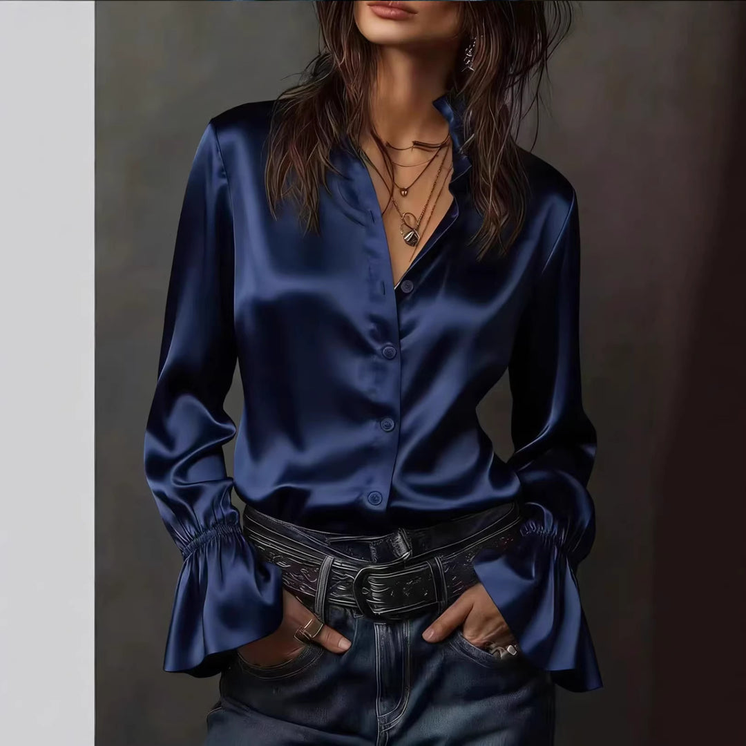 Damen Seidenglänzende Satinbluse mit Stehkragen, Knopfleiste und Volantärmel – Élovi