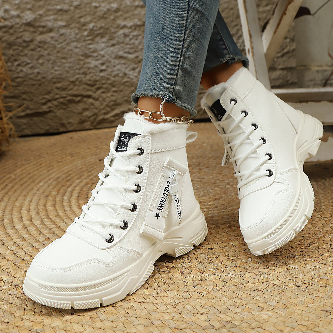 Damen Gefütterte Schnür-Stiefelette mit dicker Profilsohle und Seitenreißverschluss Echo Archiv