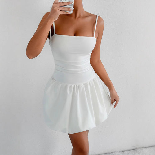 Damen verspieltes Minikleid mit verstellbaren Spaghetti-Trägern und raffiniertem Rüschensaum Echo Archiv