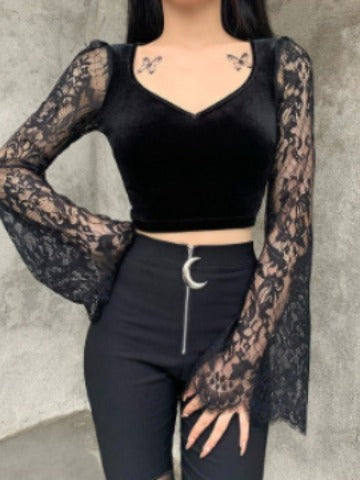 Damen Crop-Top mit eleganten Spitze-Ärmeln und figurbetontem Schnitt Echo Archiv