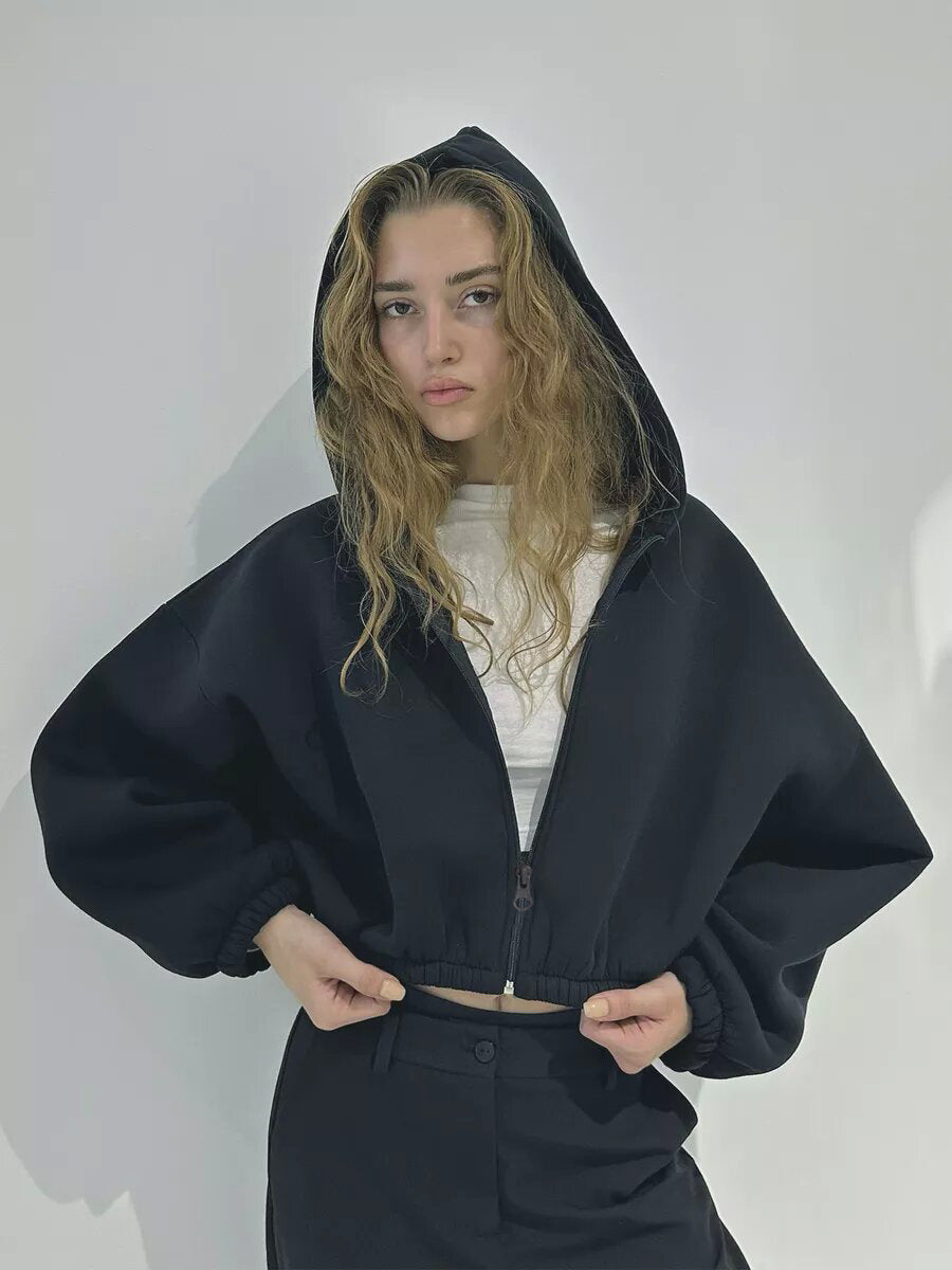 Damen nan oversized Kapuzenjacke kurz geschnitten mit elastischem Saum und Ballonärmeln Echo Archiv