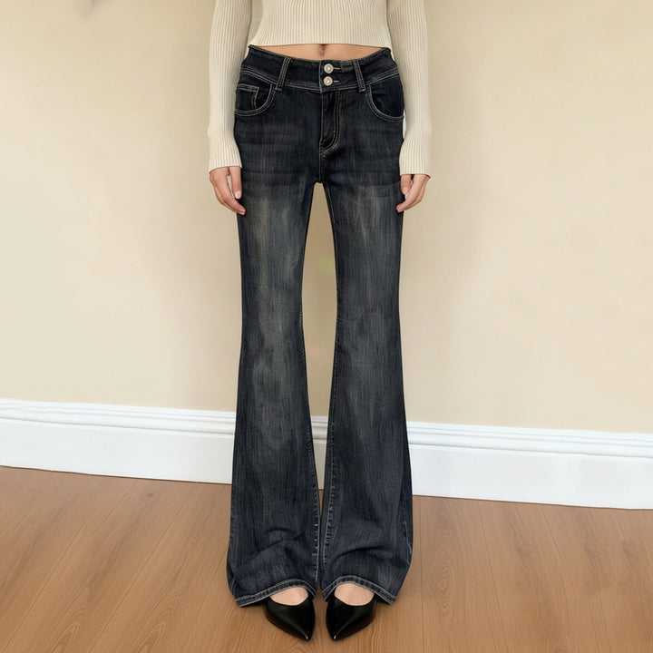 Damen Hochtaillierte Schlagjeans mit weitem Bootcut und doppeltem Knopfverschluss – Dénora