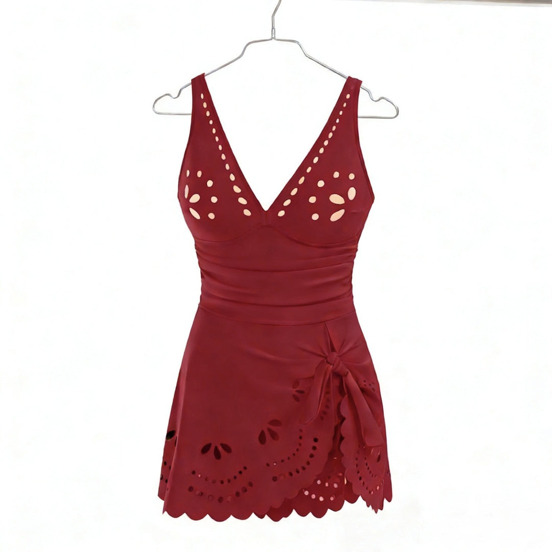 Damen Bademode mit raffinierten Cut-Outs Echo Archiv